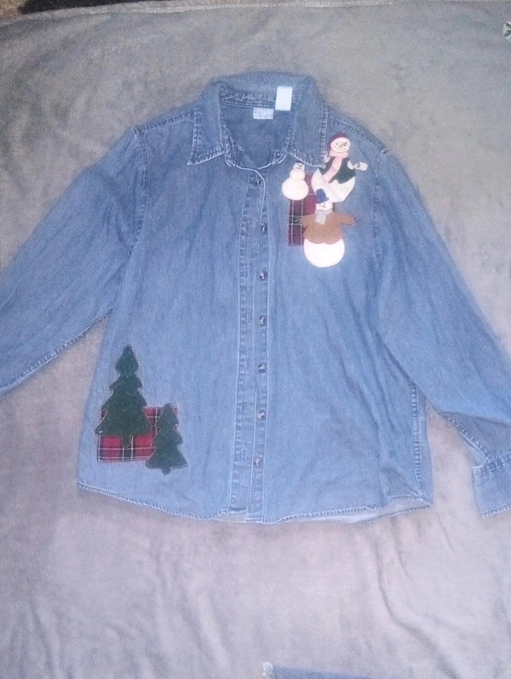 Holiday Editions Holiday Appliqué Denim Shirt Large